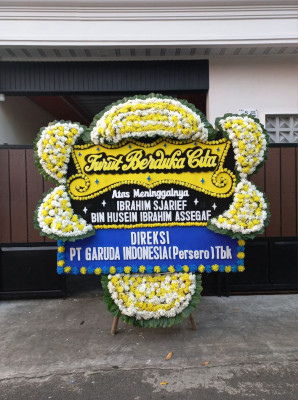 Papan Bunga Duka di Kare