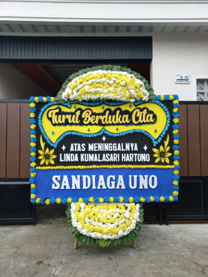 Papan Bunga Duka di Kare